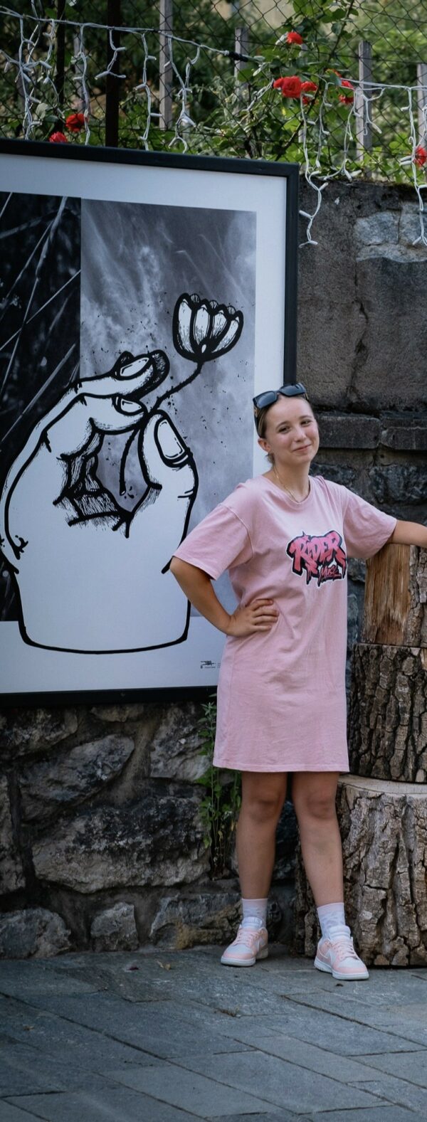 Rider Music Robe Tee-Shirt Washed Pétal Logo Fuchsia Rider Music Robe Tee-Shirt Washed Pétal Logo Fuchsia