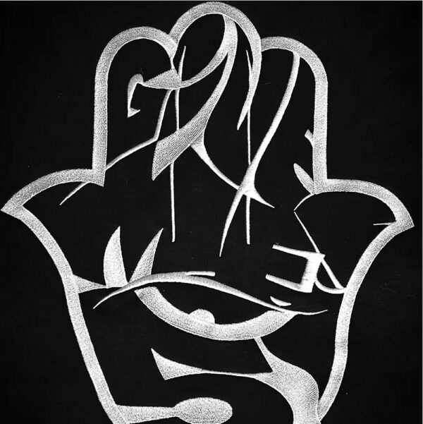 Opahk x Defomanone & Give Me Five Sweat à capuche Rhamsa Main